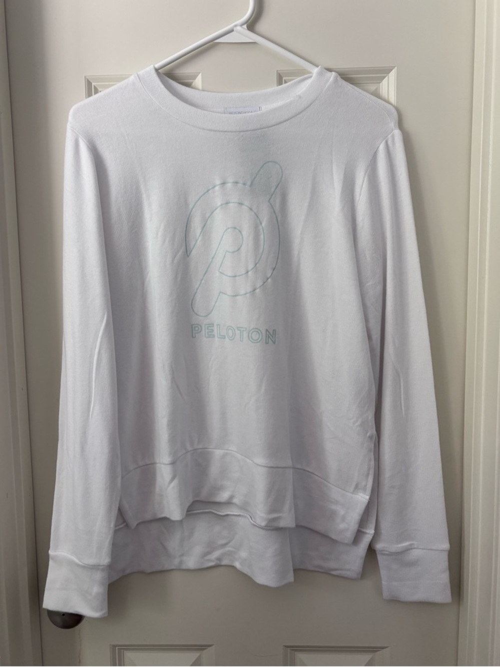 NWT Beyond Yoga x Peloton White Logo Sweatshirt